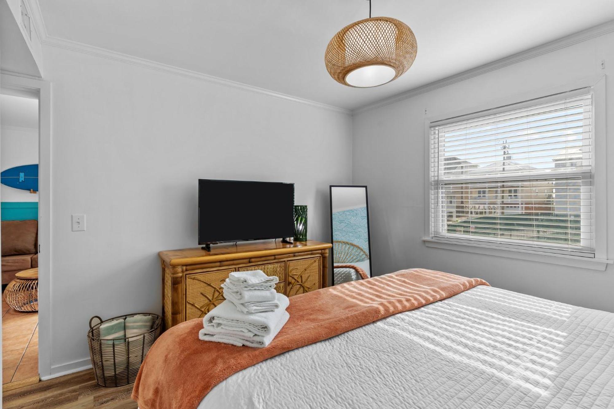 Hang Ten Hideaway, Pool, Condo, Parking - 6 Person Max Occupancy Carolina Beach Exterior foto