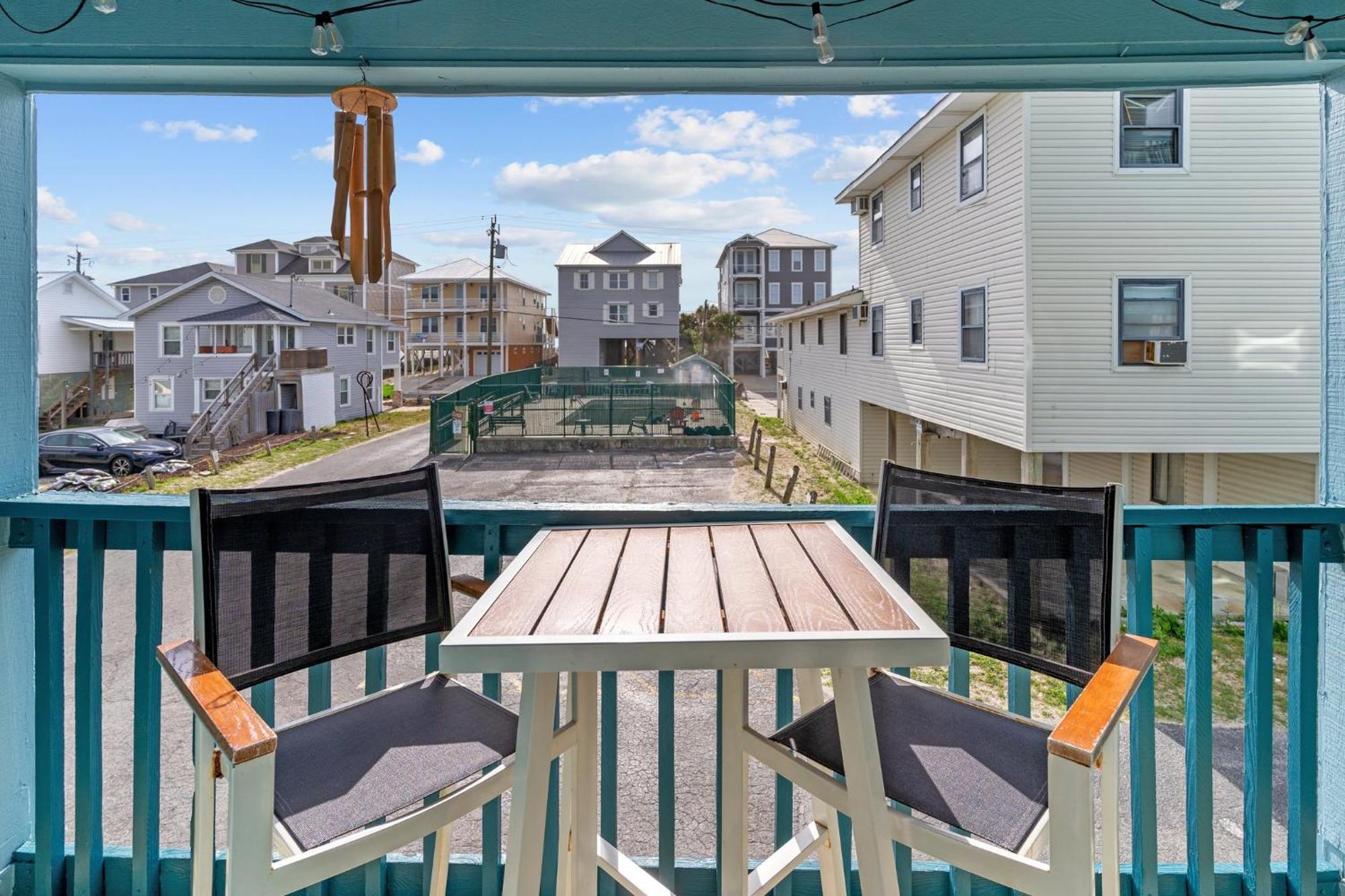 Hang Ten Hideaway, Pool, Condo, Parking - 6 Person Max Occupancy Carolina Beach Exterior foto