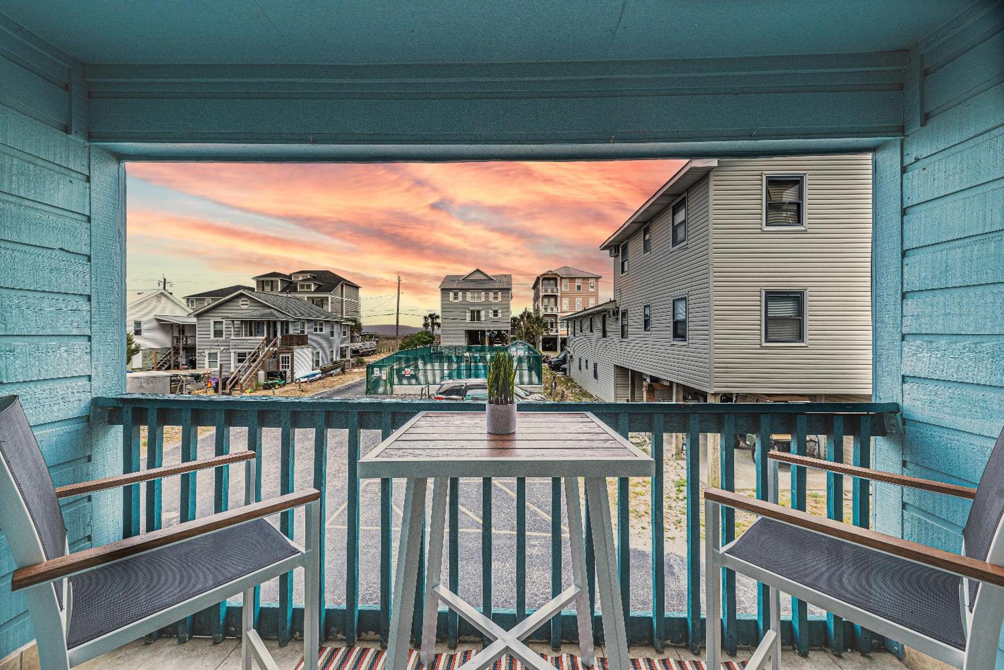 Hang Ten Hideaway, Pool, Condo, Parking - 6 Person Max Occupancy Carolina Beach Exterior foto